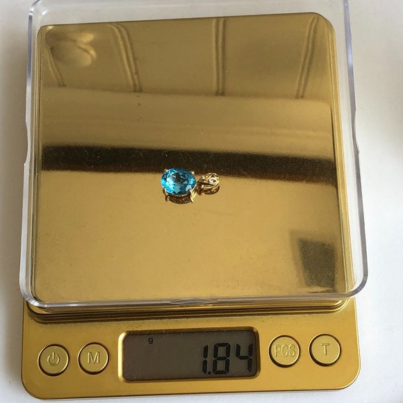 NEW - Macy's 14KT Solid Gold Genuine Oval Blue Topaz Pendant Glamcore Sparkly - Picture 17 of 17